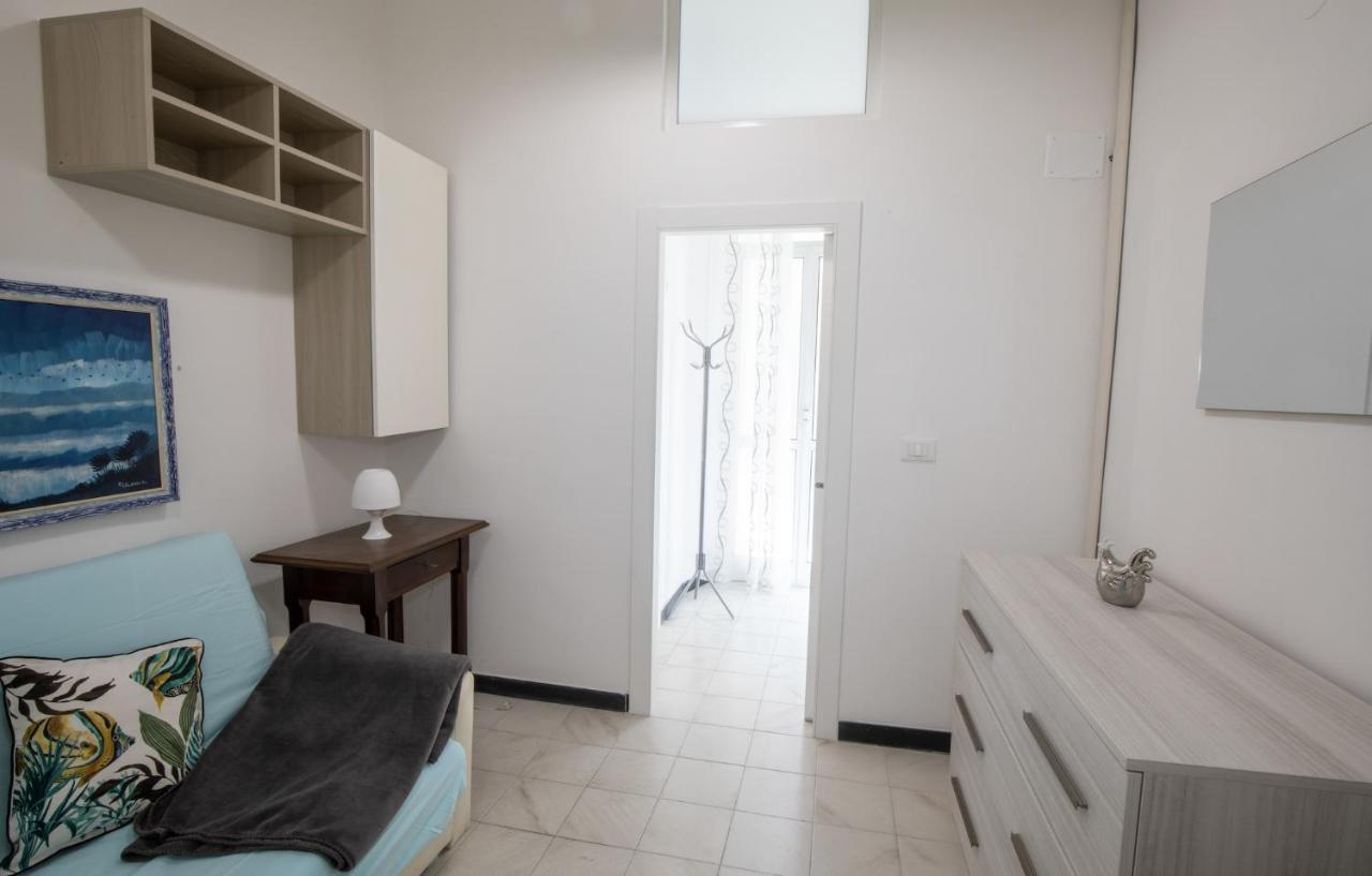 Apartmán Via Manzoni Savona Exteriér fotografie