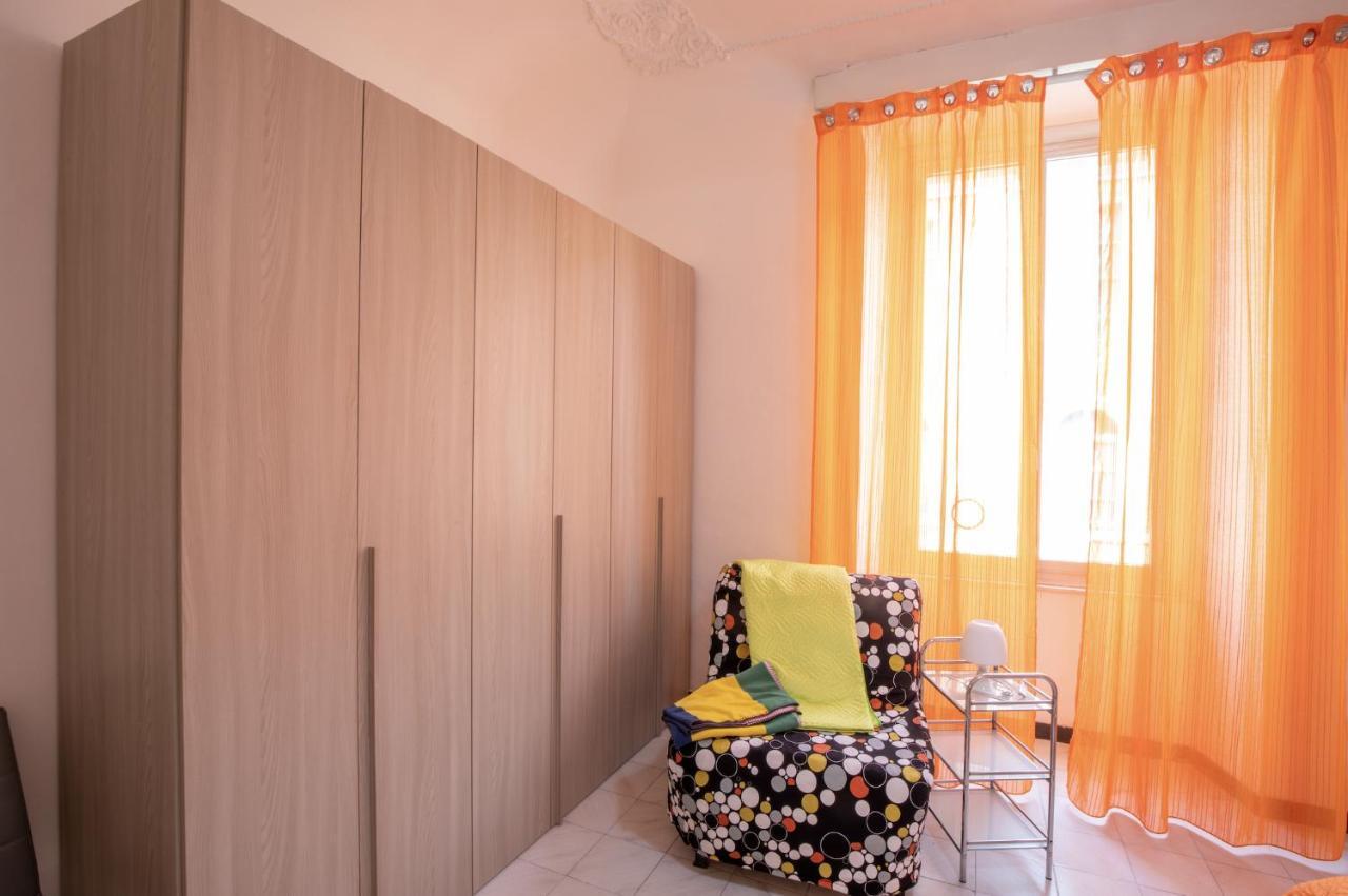 Apartmán Via Manzoni Savona Exteriér fotografie